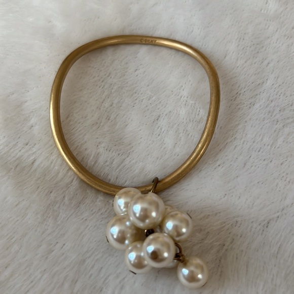 80’s Vintage DKNY gold and pearl bracelet - Picture 4 of 4